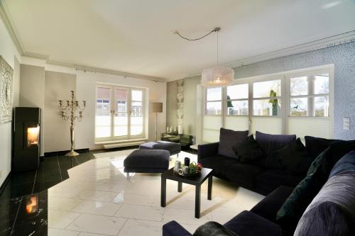 Villa Merle mit privatem Indoorpool in Rühn