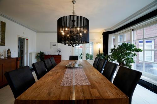 Villa Merle mit privatem Indoorpool in Rühn