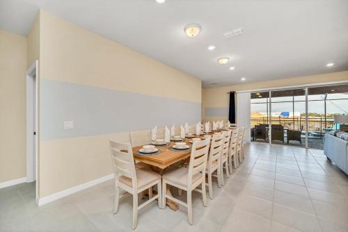 Brand New 9Bd Mansion Pool Spa At Windsor Island - image 2