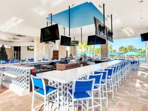 Brand New 9Bd Mansion Pool Spa At Windsor Island - image 3