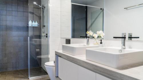 Three-Bedroom Apartment image 6