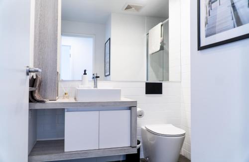 Three-Bedroom Apartment image 3