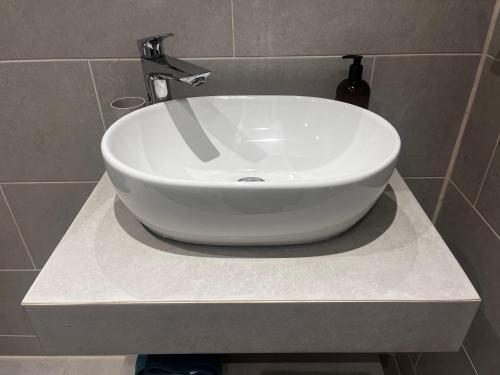Devonshire - Private Bedroom with Bathroom, Preston (foto 4)