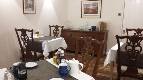 Denham Guest House - image 5