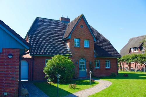 Haus Strandherz Hausteil Backbord in Utersum, Deutschland