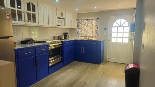 Sunny Acres Villa, St.Lucia in 羅德尼灣