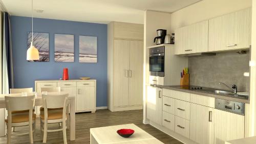 Apartment 25, Pier 25, Apartmenthaus Hafenspitze Blickrichtung offene SeeStrand in Eckernforde