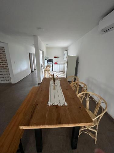 Létesítmények, Salir del Cráter Apart VALENTIN (Salir del Crater Apart VALENTIN) in Los Sarmientos