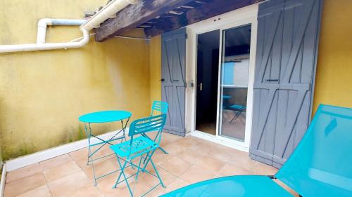 Chez ELLE - Pension de famille - Oraison