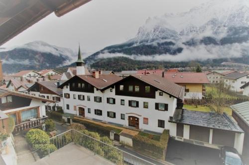 Schneeglöckchen -558- in Mittenwald, Deutschland