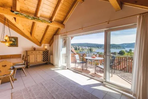 Ferienwohnung Seeglück mit großzügigem Südbalkon und herrlichem Seeblick in Schluchsee, Deutschland