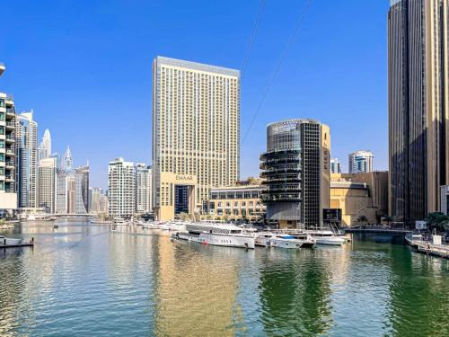 JW Marriott Full Marina View Direct Access to Marina Mall by Cosmos Living, Dubai (foto 10)
