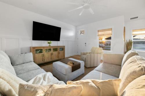 Heated Pool, Beachside, Bunk Room, Coastal Chic, St. Augustine (photo 9)