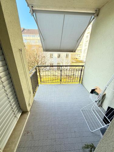 Very nice flat 80 meter from SBB in Basel, Schweiz