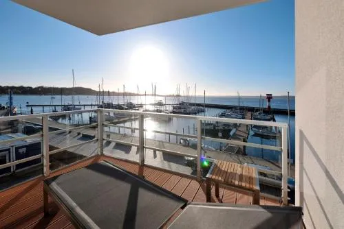 Apartment 13 "Möwennest", Blickrichtung offenes MeerBinnenhafen Nord in Eckernförde, Deutschland