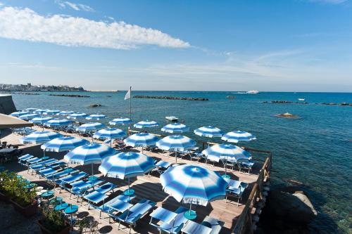 Residence Hotel La Rotonda Sul Mare - image 2
