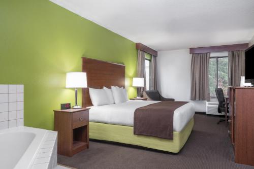 AmericInn by Wyndham Black River Falls I-94 on ATV Trail AmericInn by Wyndham Black River Falls I-94 on ATV Trail