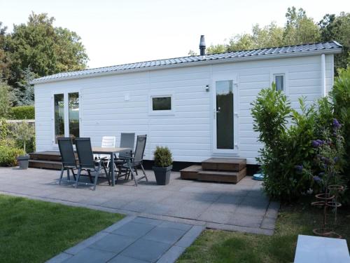 Chalet in Friesland near Wadden Sea, Tzummarum (photo 7)