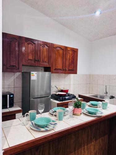 LOFT PRIMER PISO A UNA CUADRA EMBAJADA USa