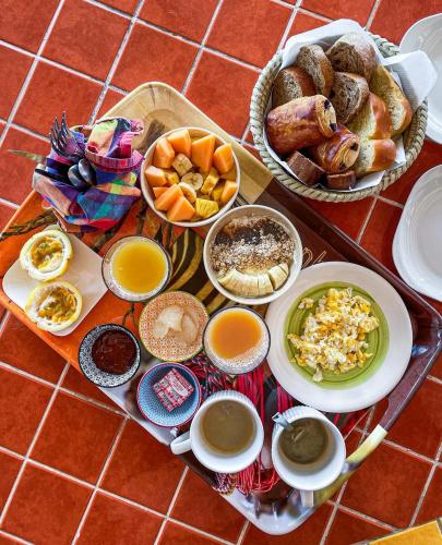 Food and beverages, Superbe bungalow et son jardin tropical in Les Abymes