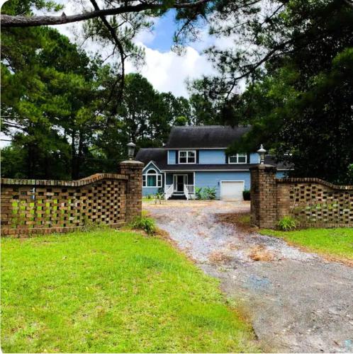 Private Guest House Near Beach thumb 3