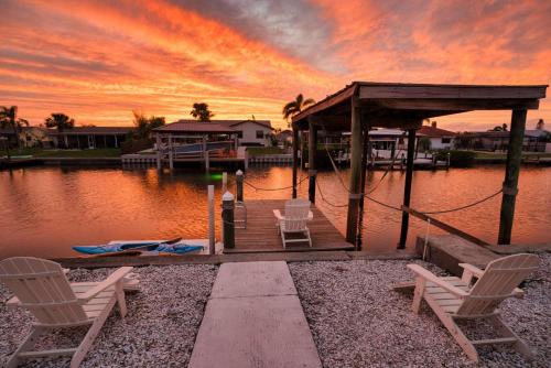 Private Dock Heated Pool Hot Tub Game Room Fun Private Dock Heated Pool Hot Tub Game Room Fun