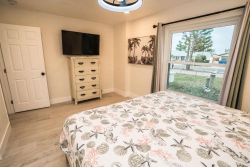 Private Dock Heated Pool Hot Tub Game Room Fun Private Dock Heated Pool Hot Tub Game Room Fun