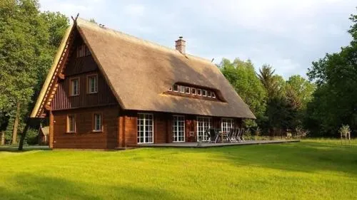 Exklusives Holzhaus200 in Kolonie, Deutschland