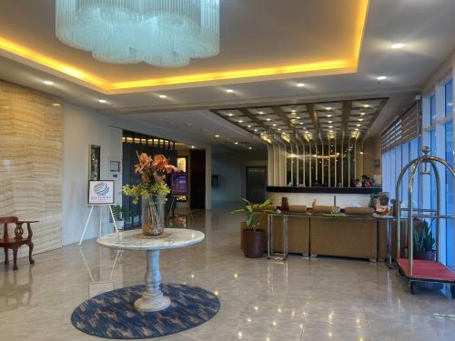 Iloilo Gateway Hotel and Suites