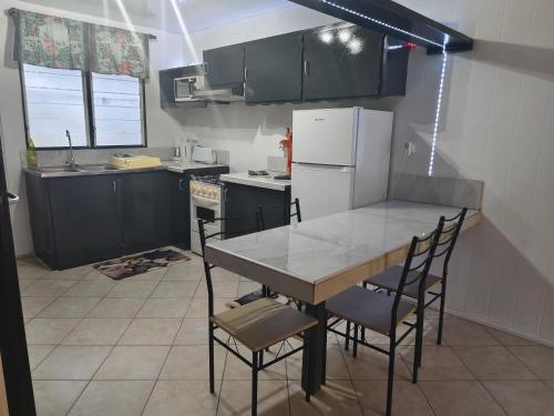 Pensión Fare Ara Huahine (Pension Fare Ara Huahine) in Isla Huahine