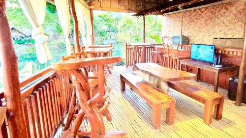 BEACH HOUSE - Appleton Liitle Paradise Beach Resort & Restaurant, Real (photo 4)