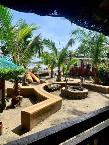 BEACH HOUSE - Appleton Liitle Paradise Beach Resort & Restaurant, Real (photo 6)