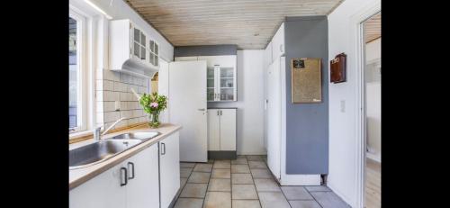 Helt i natur og tæt pa stranden in Koge