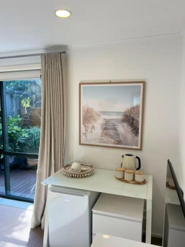 Auckland Coastal Hideaway Castor Bay Beach, Auckland (photo 8)