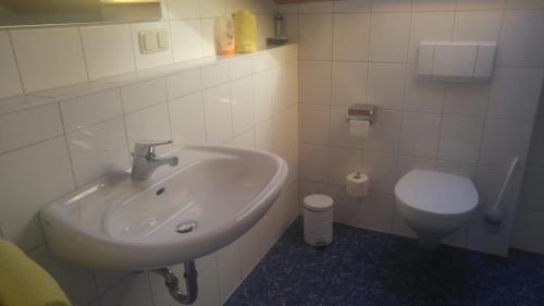 Gästehaus am Rathaus, Mehrbettzimmer 1 (Gastehaus am Rathaus, Mehrbettzimmer 1) in 霍恩派辛堡