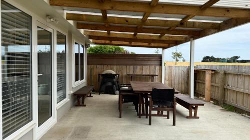 Seadmed, LOW HEAD beachside bungalow - "Cockle Shell" in Low Head
