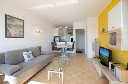 Apartment image 10