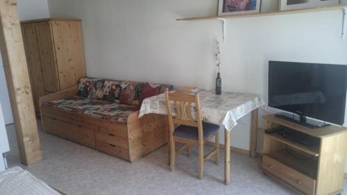 Gästehaus am Rathaus, Mehrbettzimmer 2 (Gastehaus am Rathaus, Mehrbettzimmer 2) in 霍恩派辛堡