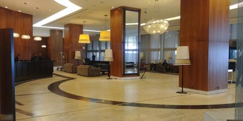 Hotel El Aurassi in Algír