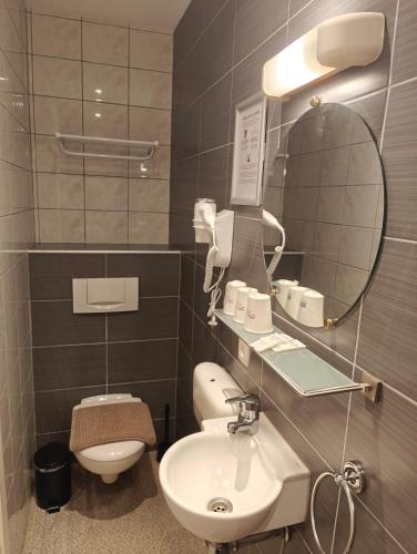 Hotel Tropicana - image 3