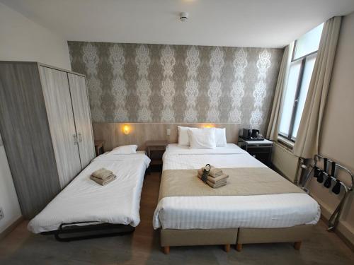 Hotel Tropicana - main image