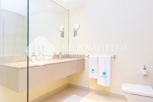 Bloomfields Grandeur 3Br Plus Maid Water edge