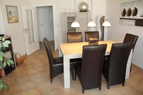 Ferienwohnung "Windflüchter" Gartenweg 5 in Zingst, Deutschland