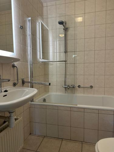 Kamar Mandi, Recreatiebungalow Lochem in Lochem