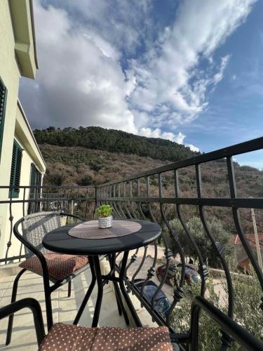 A környék, Casa del Sole Lux in Trojica