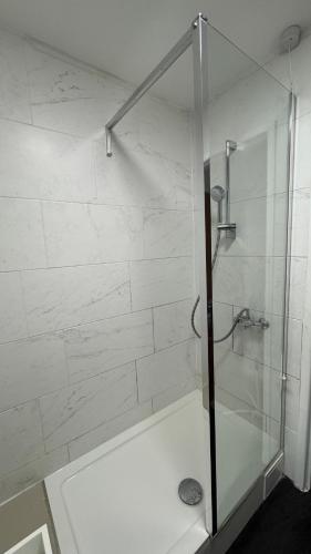 Standard Double Room image 7