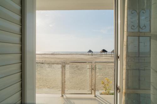 Apartamentos el mochilero frente a la playa piso 1 apto 2