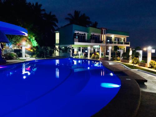 泳池, Cebu North Coast Beach Resort in 索戈