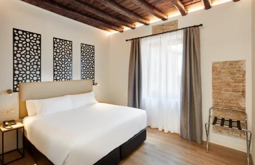 Sercotel Granada Suites - Accommodation - Granada