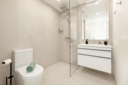 Apartment with City View and Free Parking, Tallinn (photo 5)